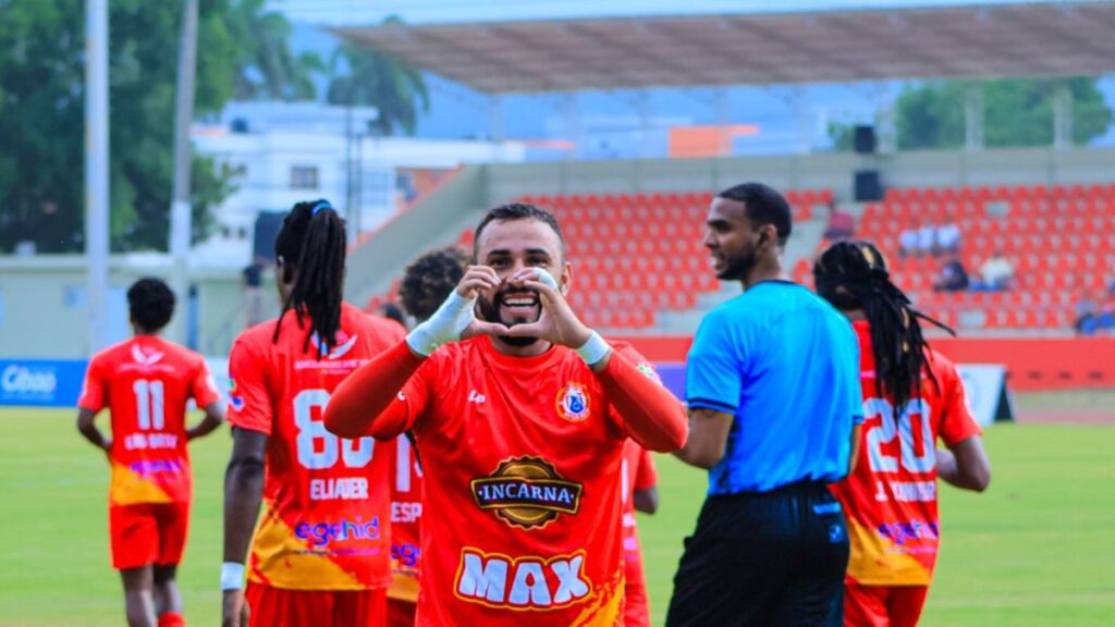 la-vega-vence-a-o&m-en-futbol-dominicano;-moca-y-salcedo-empatan-sin-goles