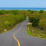 Así es la nueva carretera de Boca de Chavón, que fue inaugurada tras 25 años de espera