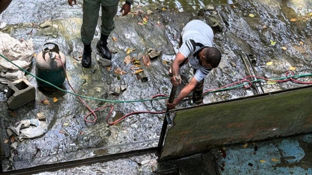 medio-ambiente-desmantela-represa-ilegal-en-el-rio-yabija-en-san-francisco-de-macoris