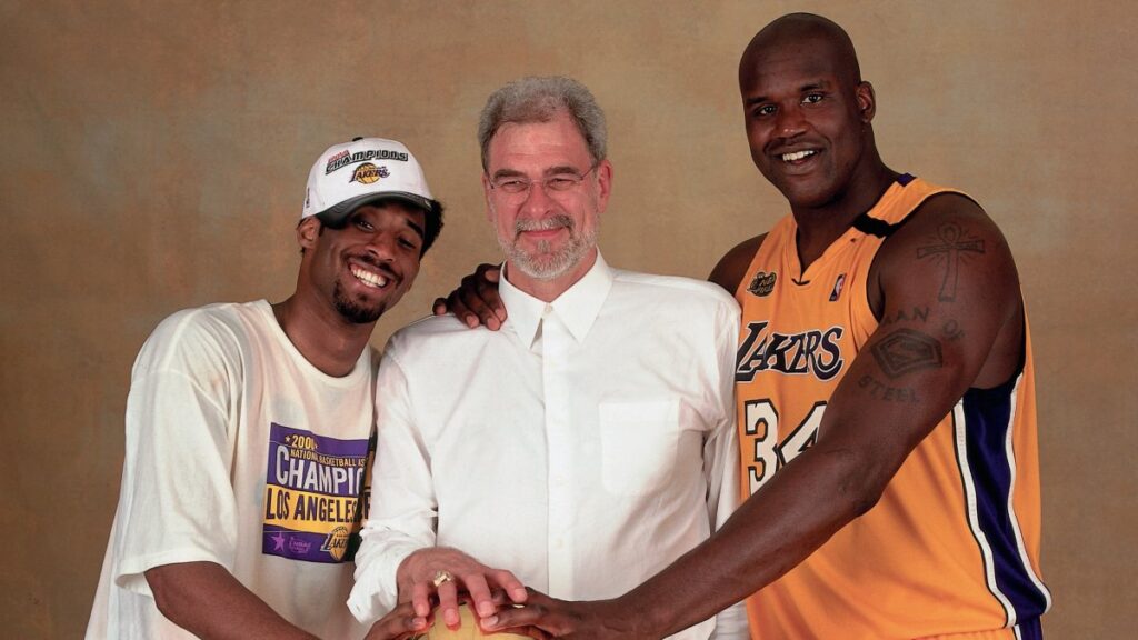 los-lakers-inauguraran-una-estatua-del-ex-entrenador-phil-jackson
