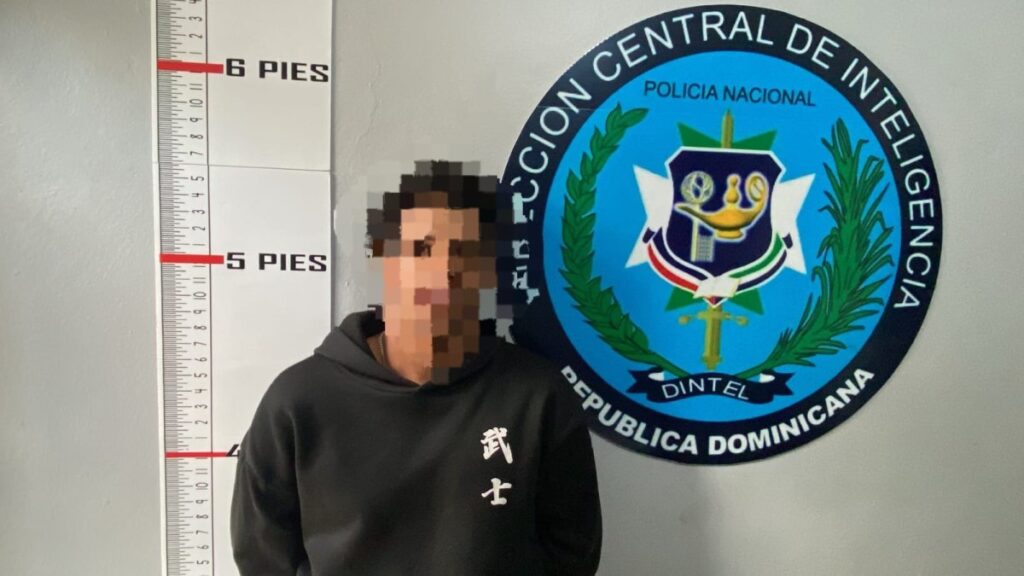 apresan-a-dos-personas-y-ocupan-armas,-drogas-y-mercancias-en-operativos-policiales