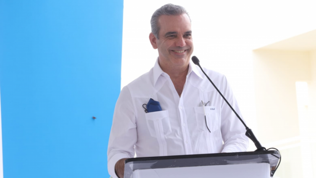 abinader-destaca-el-aporte-de-los-agronomos-al-desarrollo-de-la-agricultura-dominicana