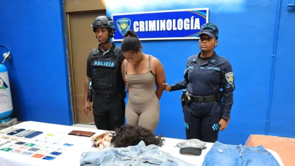 de-la-venta-en-redes-al-robo-millonario:-prision-preventiva-para-mujer-drogo-hombre-en-la-esperilla