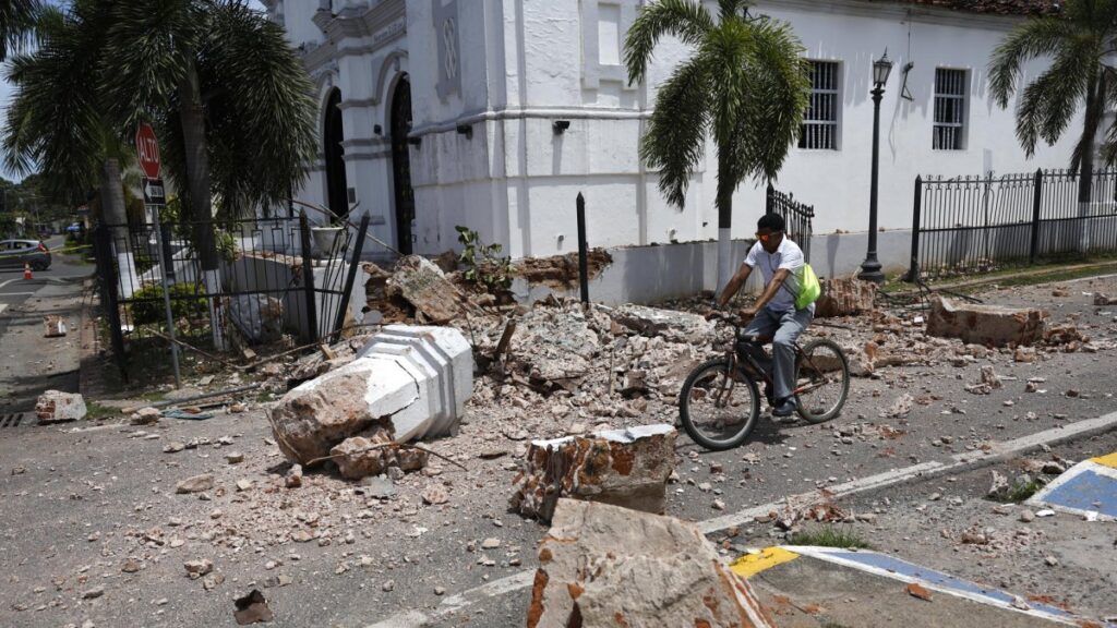 nerviosismo-por-las-replicas-tras-terremoto-de-7,7-en-panama,-sin-victimas-pero-si-danos