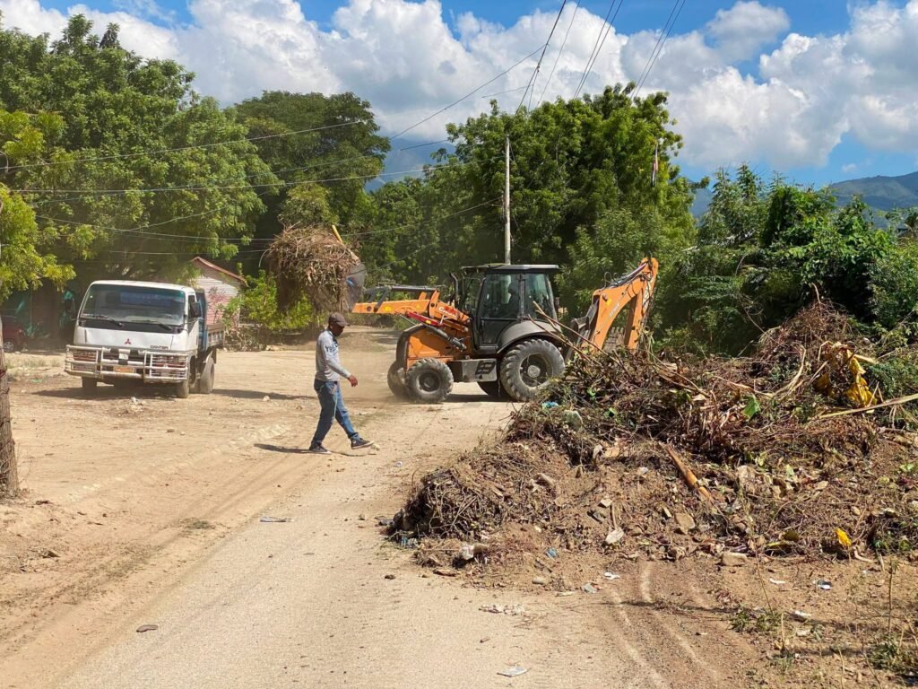 alcaldia-del-municipio-de-galvan-ejecuta-jornada-de-limpieza-en-sector-placer-bonito