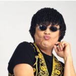 Alexis Valdés vuelve a los escenarios dominicanos con un show que mezcla tecnología, humor y reflexión