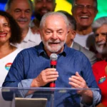 Lula derrota a Flávio Bolsonaro y logra histórica reelección presidencial en Brasil