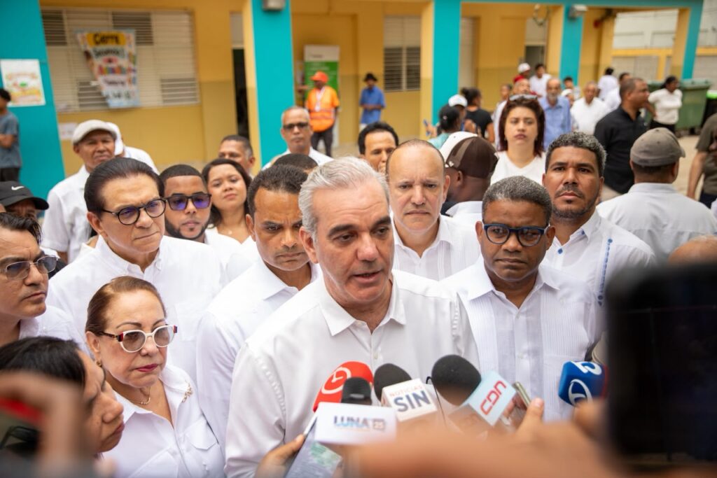 video-abinader-dice-autoridades-de-seguridad-rd-se-mantiene-en-sesion-permanente-por-escalada-crisis-haiti